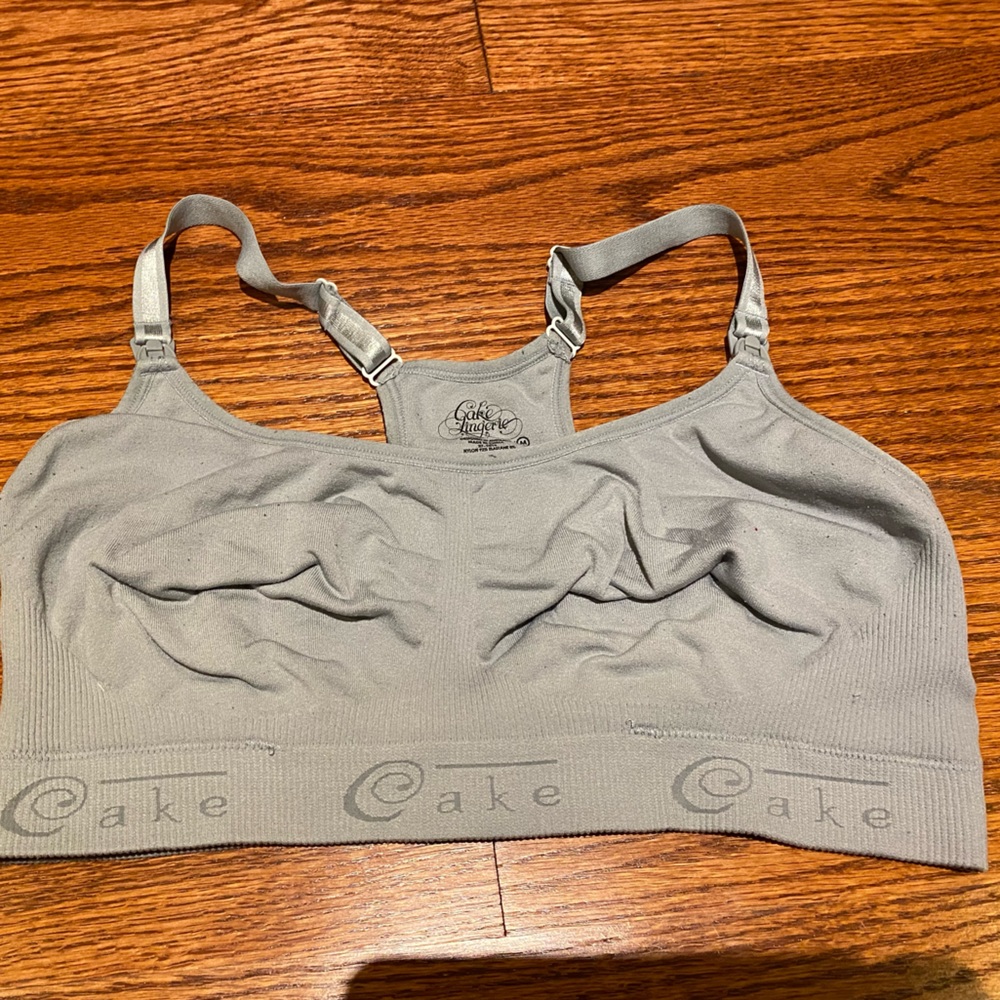 Cake Nursing Bra (M)